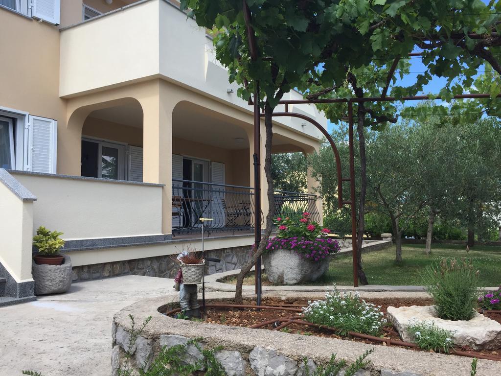 Apartments Sanbrandin Krk Town Luaran gambar